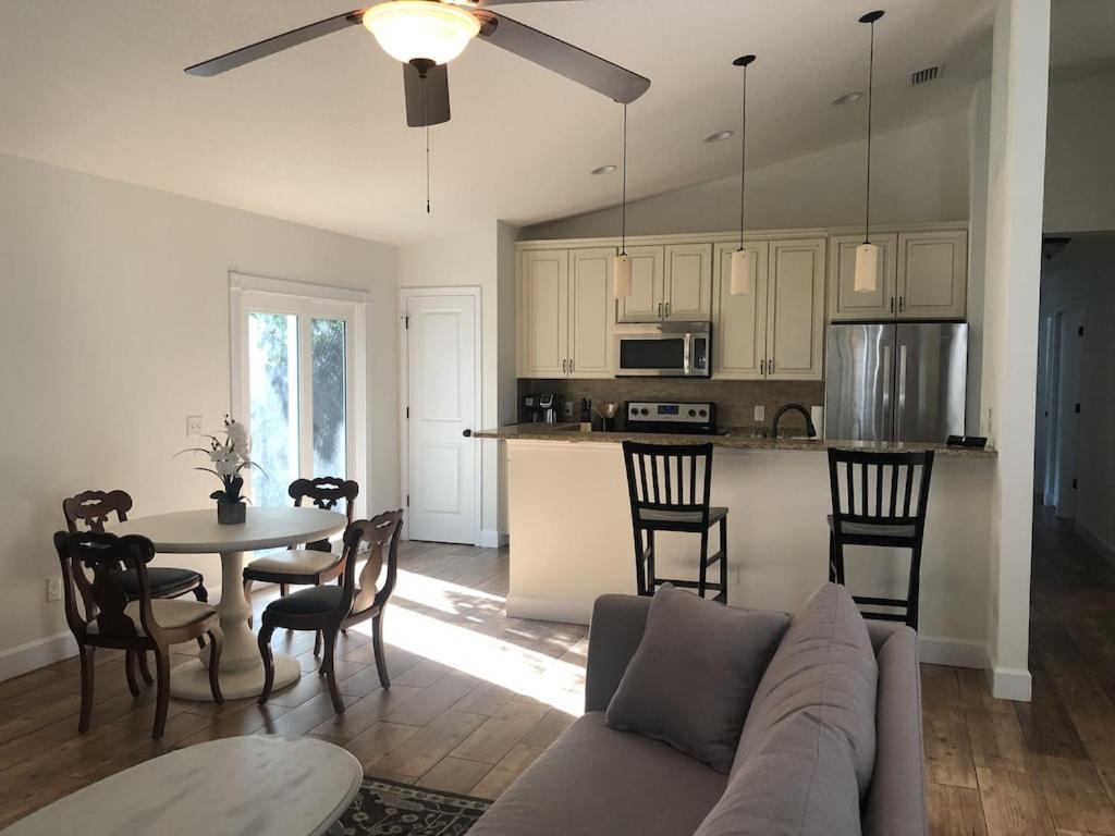 Modern, Upscale, And New Blue Bungalow In The Heart Of Downtown St Augustine St. Augustine Bagian luar foto